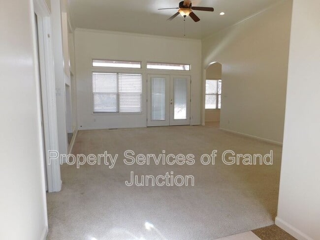 Photo - 2618 Foxglove Ct House