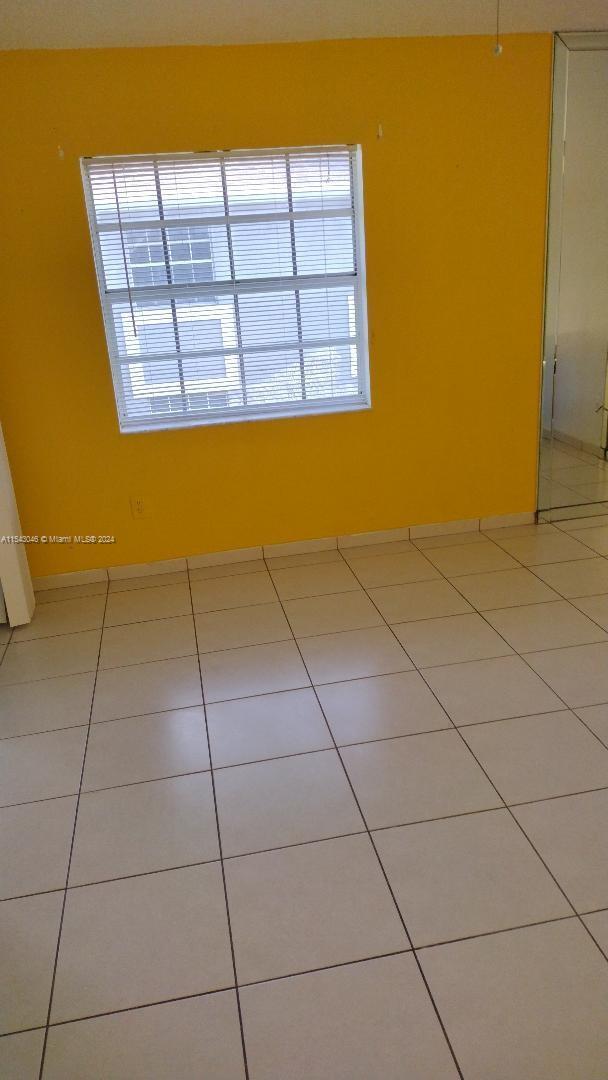 Foto del edificio - 443 NE 210th Cir Terrace