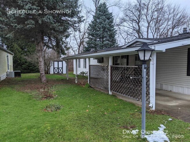 Building Photo - 3902 Lockport Olcott Rd