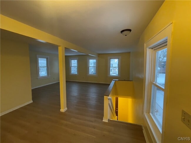 Foto del edificio - 318 Kellogg St