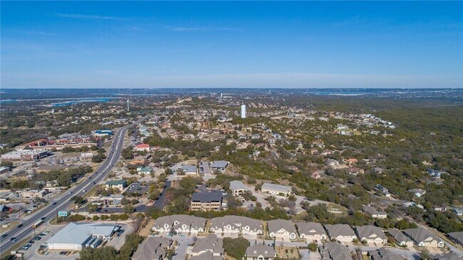 Foto del edificio - 15319 Origins Ln