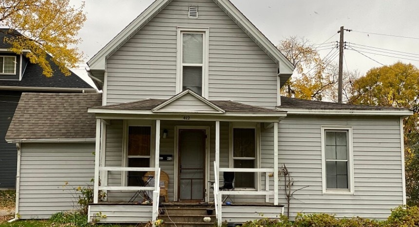 Primary Photo - 412 1st Ave