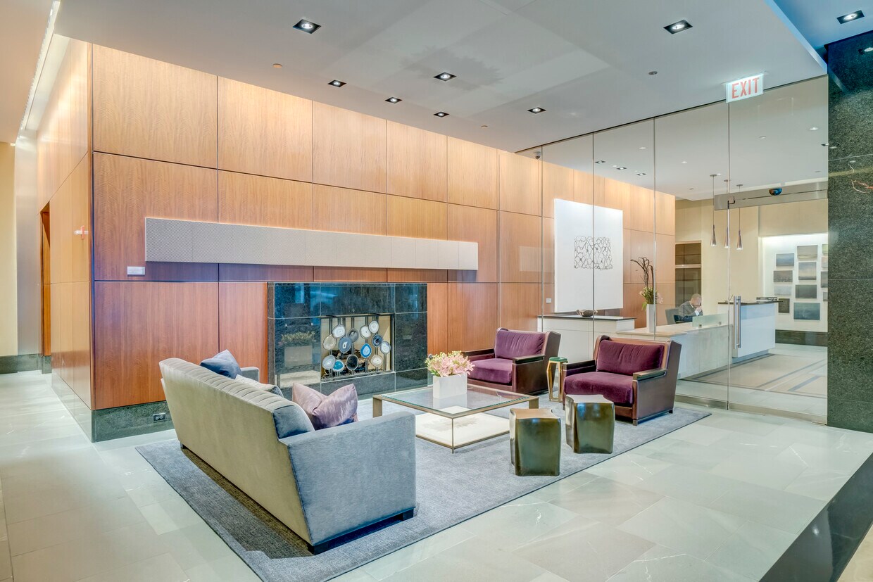 Foto principal - 130 N Garland Ct