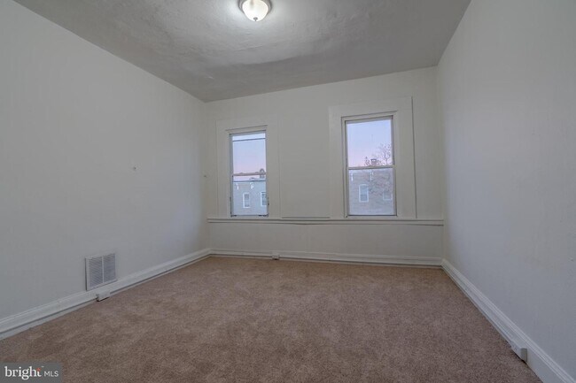 Building Photo - 712 N Collington Ave