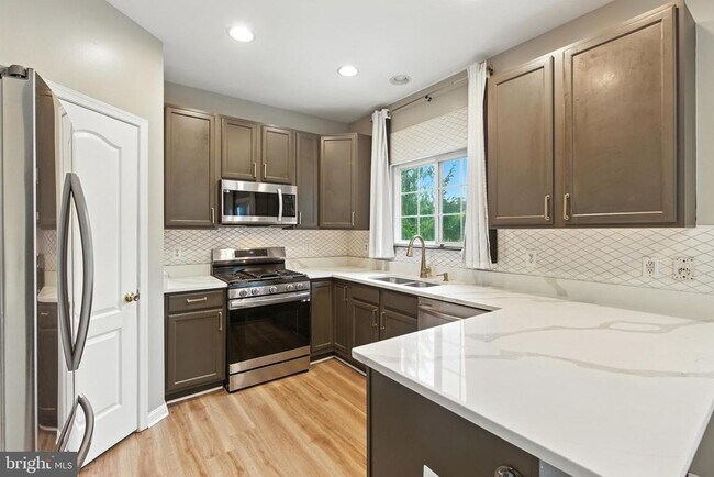 Building Photo - 15507 Pocopson Creek Way