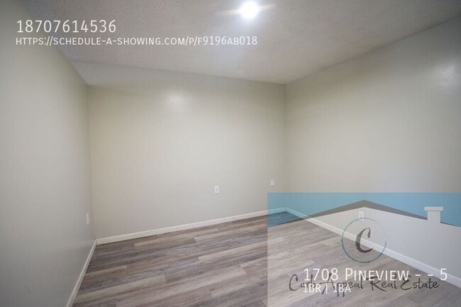 Building Photo - 1708 Pineview St