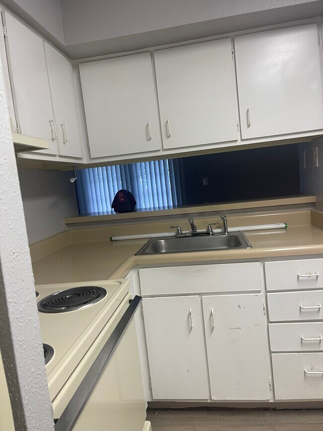 Foto del edificio - 435 Wymore Rd
