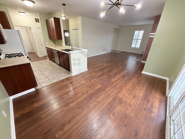 Building Photo - 1160 Alameda Blvd