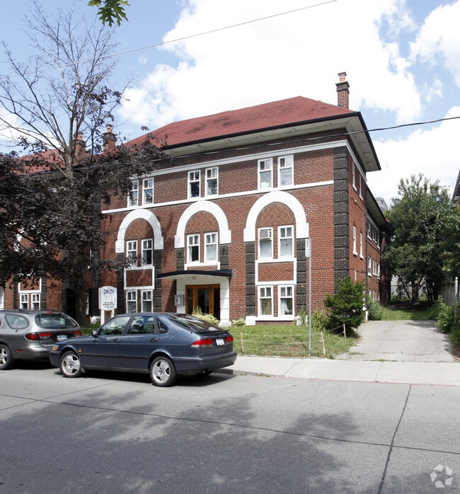 Photo du bâtiment - 26 Balmoral Ave
