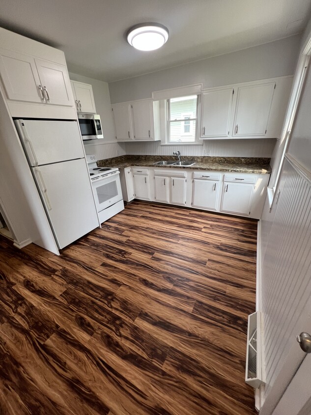 Foto principal - 321 1st St