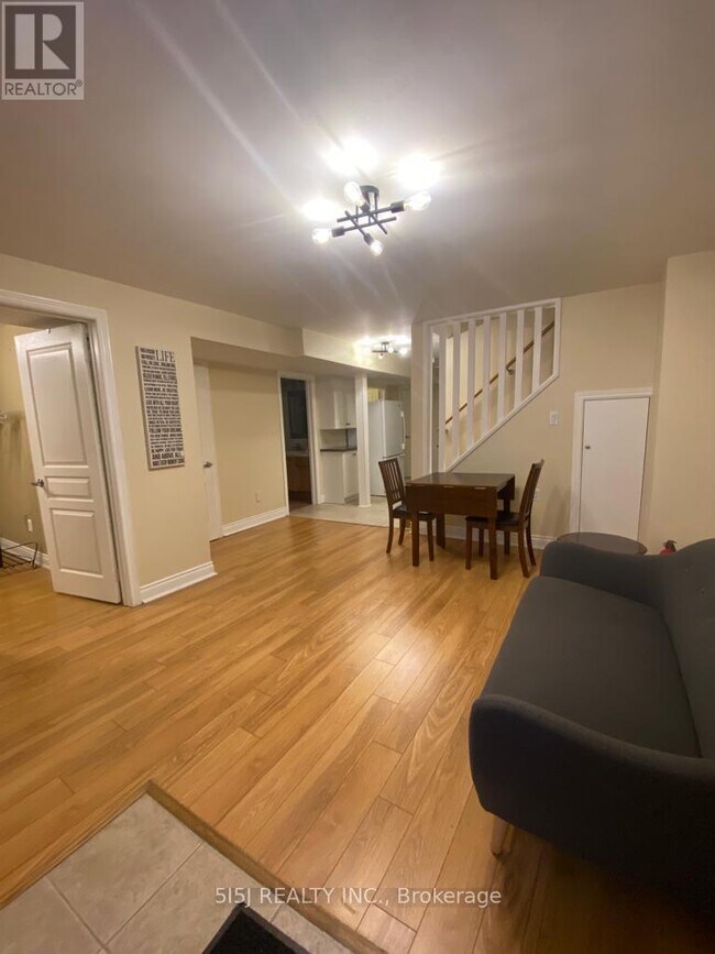 Photo du bâtiment - 3197 Oakview Rd