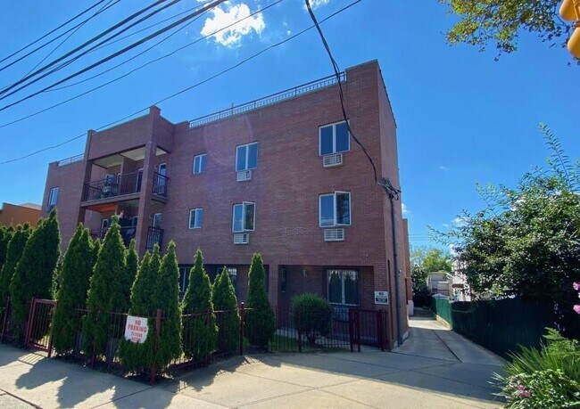 Building Photo - 2872 86th St