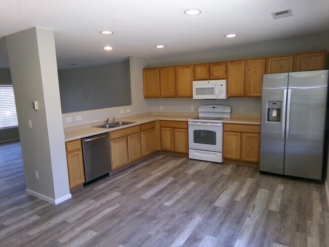 Foto del edificio - 3520 Warren Farm Ct