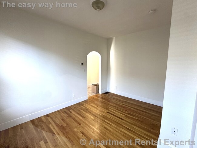 Photo - 112 Fifth St Townhome