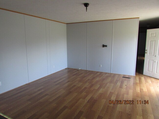 Foto del edificio - Country Living- Coming Soon!