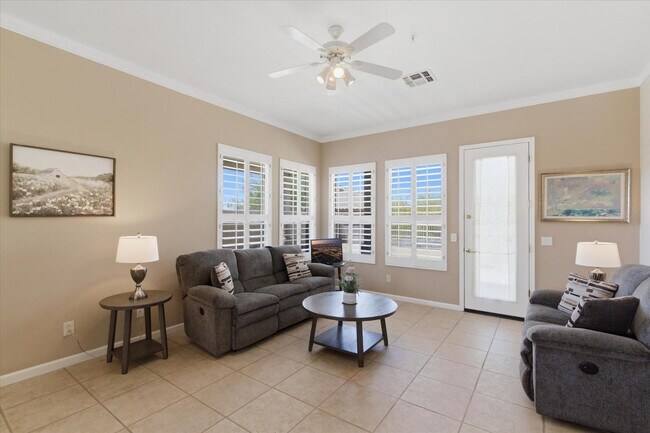 Foto del edificio - 15806 N 107th Pl