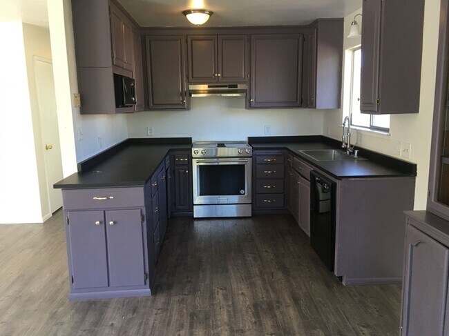 Foto del edificio - 2 Bedroom 2.5 Bath in Clearlake Riviera