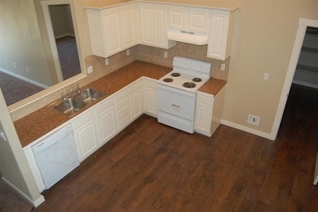 Building Photo - Beautiful Caldwell home