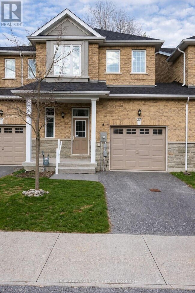 Building Photo - 29 Farwell Ave