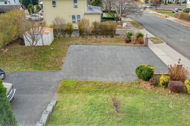 Building Photo - 106 Sadler Rd