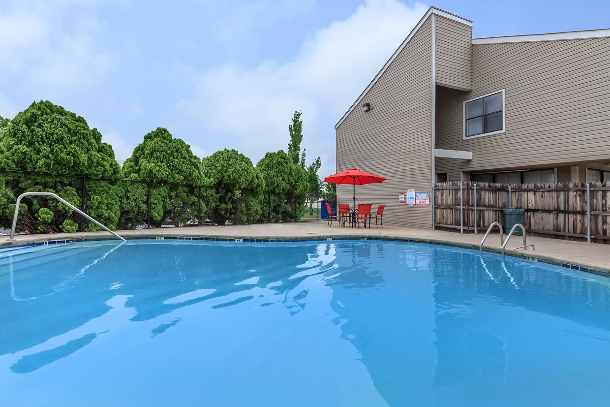 Lightning Creek Apartments at 8113 S Western Ave Oklahoma City, OK