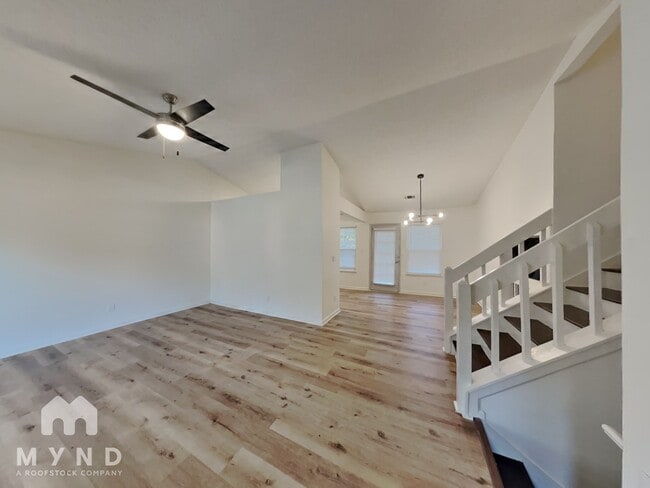 Building Photo - 3221 River Mist Cove