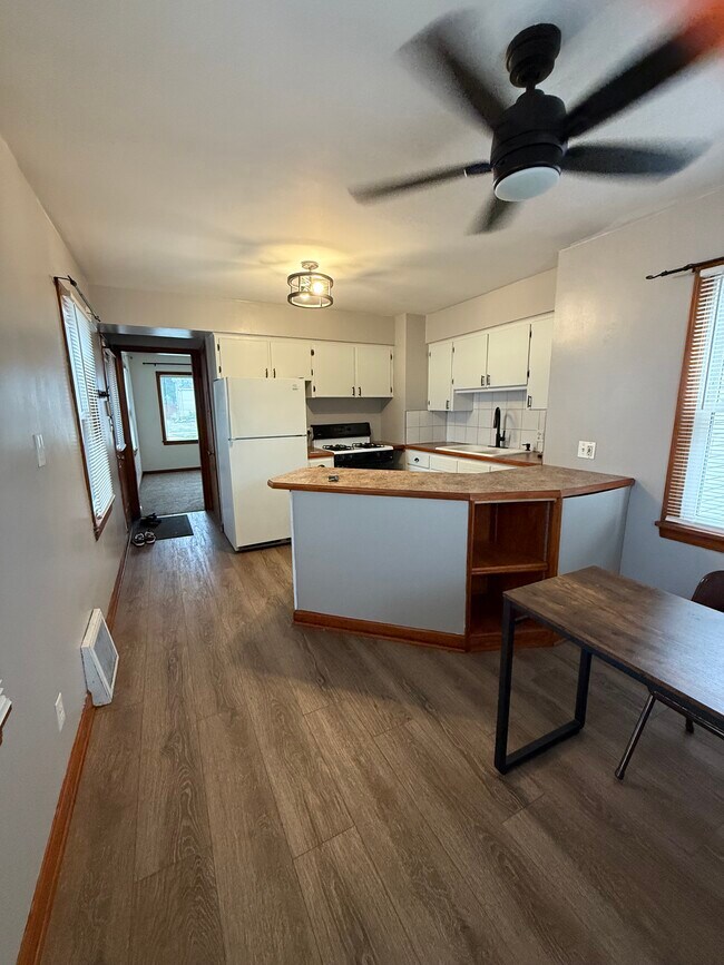 Foto del edificio - 788 E Archwood Ave
