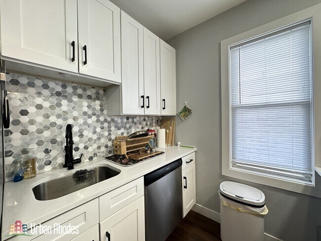 Foto del edificio - 1721 N Mozart St