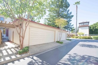 Building Photo - 2036 Stone Pine Ct