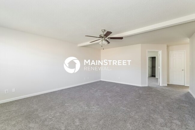 Building Photo - 4659 Royal View Dr