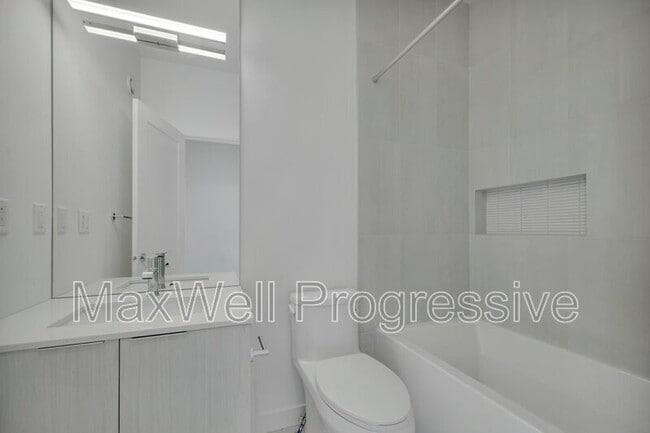 Building Photo - 9115-9165 65 Ave NW