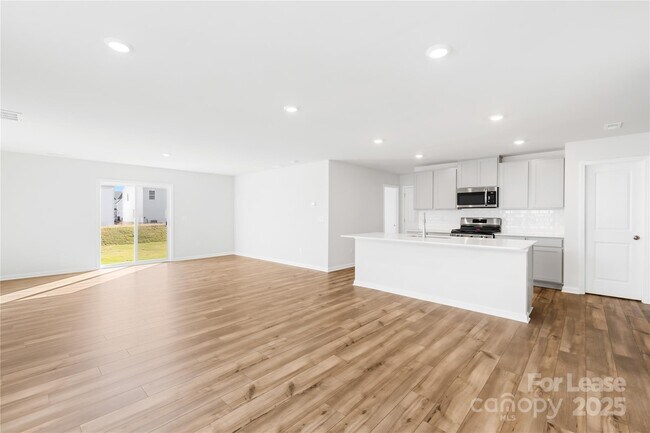 Foto del edificio - 13239 Hampton Bay Ln