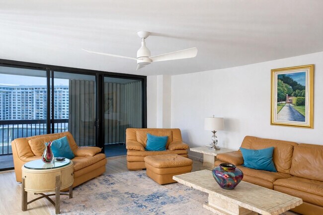 Foto del edificio - 2900 NE 14th Street Causeway