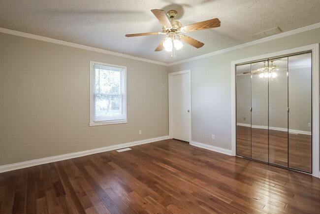 Foto del edificio - 667 Aspen Ct