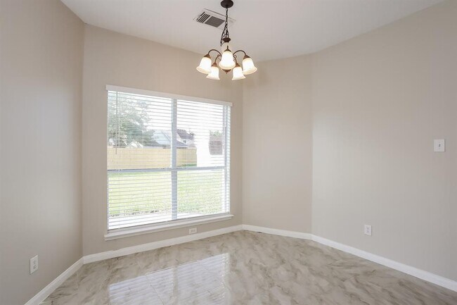 Foto del edificio - 5206 Sleepy Creek