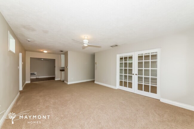 Foto del edificio - 1310 Dartmouth Dr