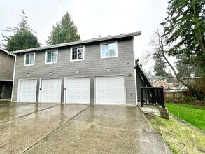 Building Photo - 626 S 312th St