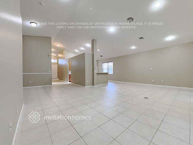 Building Photo - 4803 N San Andros