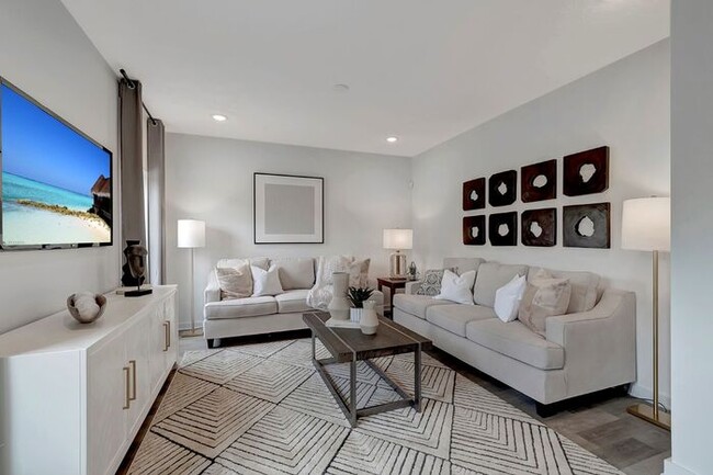 Foto del edificio - 179 Pine Crest View Dr