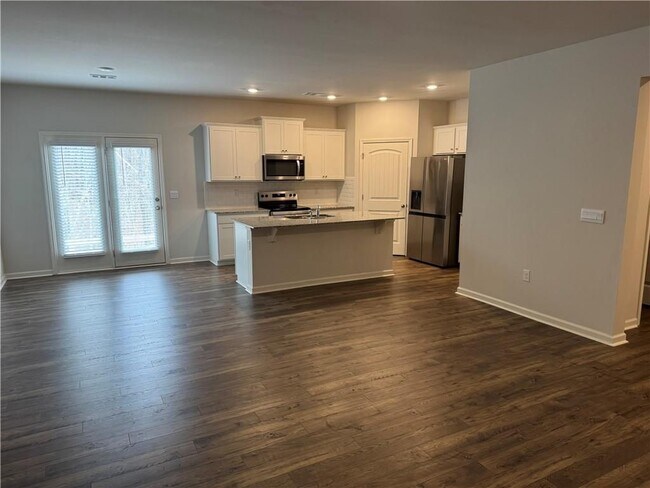 Foto del edificio - 471 Stoneybrook Dr
