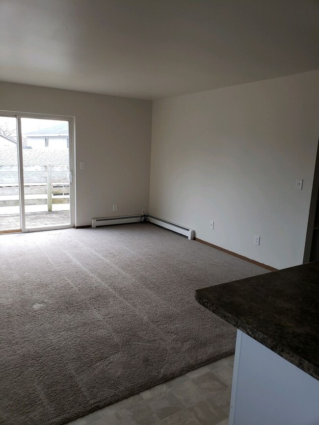 Building Photo - 1180 Dodds Dr