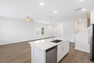 Building Photo - 8119 Danson Ln