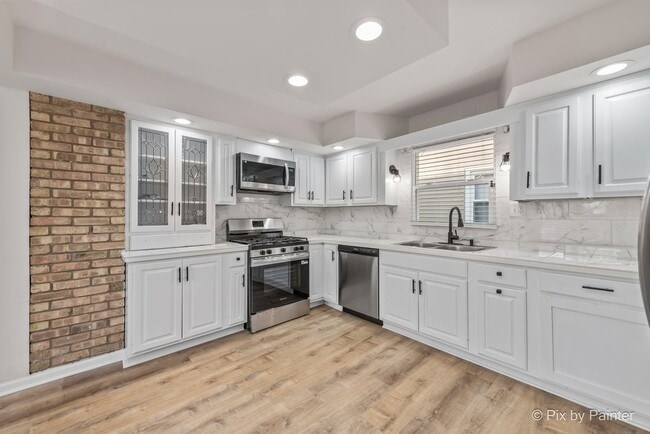 Foto del edificio - 1019 Maple St