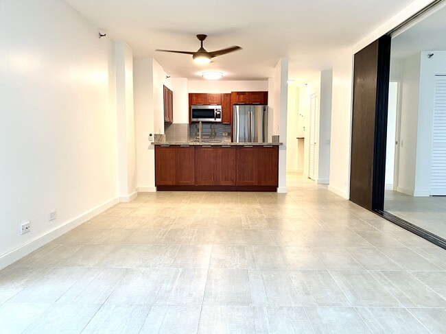 Living & dining area - 322 Aoloa St