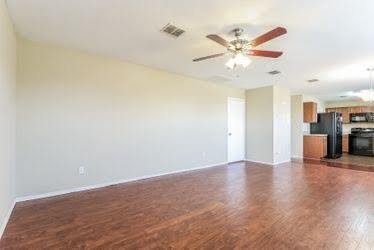 Foto del edificio - 905 Honey Hollow Dr