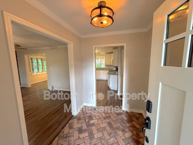 Foto del edificio - 4050 Leafmore St