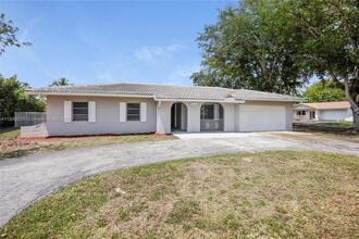 Building Photo - 11041 Glenwood Dr