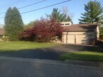 Primary Photo - 2975 Moraine Dr