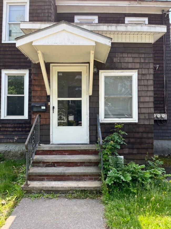 Building Photo - 513 North Jay Street, Unit 1