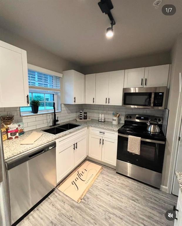 Foto principal - 3737 Timberglen Rd